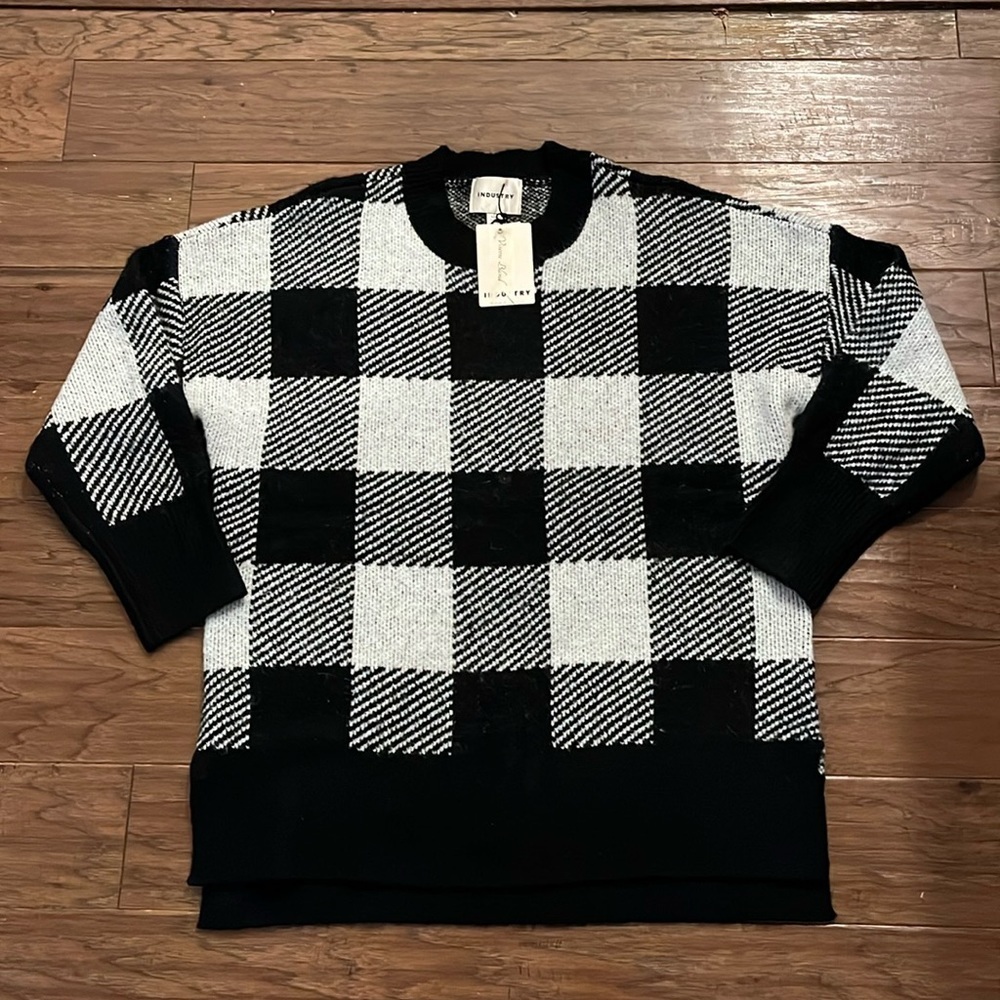 Industry Viscose Blend  Black and White Checkered Sweater Size L